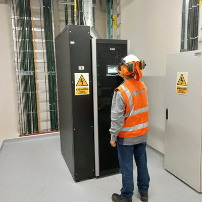 ABM Charging Method Eaton 93PR Series UPS15-500KVA Three Phase Power Supply for Office