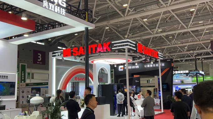 SANTAK Castle 3C3 HD Three Phase 380V 400V 415V 60KVA 60KW Online Tower UPS for Data Center Computer Networking 14